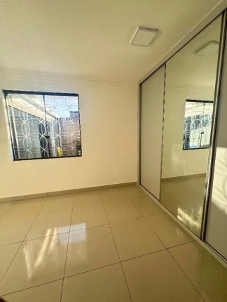 Imagem Casa de 3 quartos no bairro das Águas perto do HMC em Ipatinga MG.
