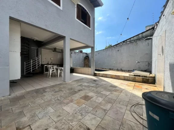 Imagem CASA COM 178 m² - IMPERADOR - PRAIA GRANDE SP