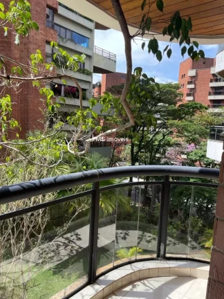 Imagem Imperdível: Apartamento de luxo com 4 suítes e 4 vagas na Zona Sul de SP!