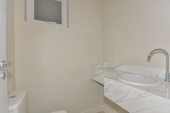 Imagem Casa à Venda no Parque das Imbuias – 3 Quartos, 1 Suíte, 126m², Campo Comprido, Curitiba