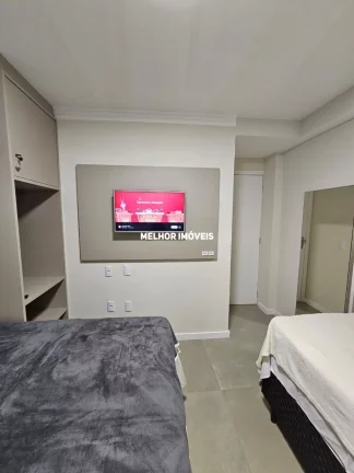 Imagem Apartamento á venda com 2 dormitórios á venda no centro de Balneário Camboriú.