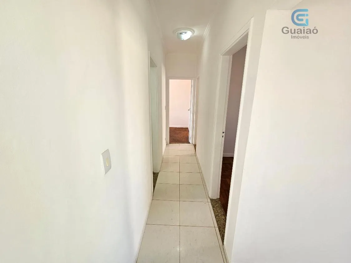 Imagem Vendo Amplo Apartamento Reformado, 03 dormitórios, Boqueirão, Santos