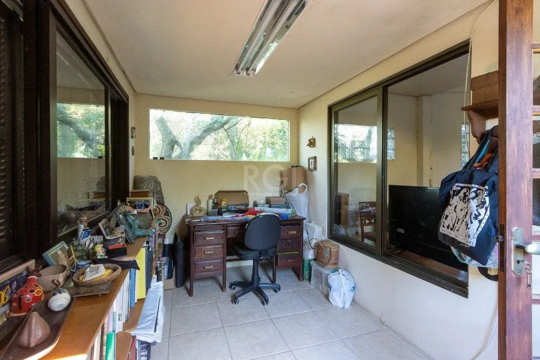 Imagem Casa em Belém Novo