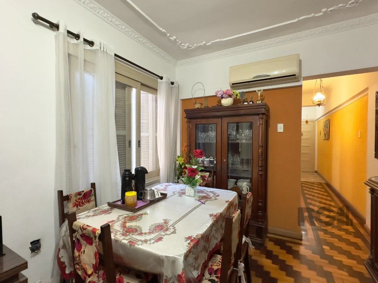 Imagem APARTAMENTO 3 DORMITÓRIOS DE 99M², COM SACADA, EM FRENTE À SANTA CASA NO CENTRO HISTÓRICO