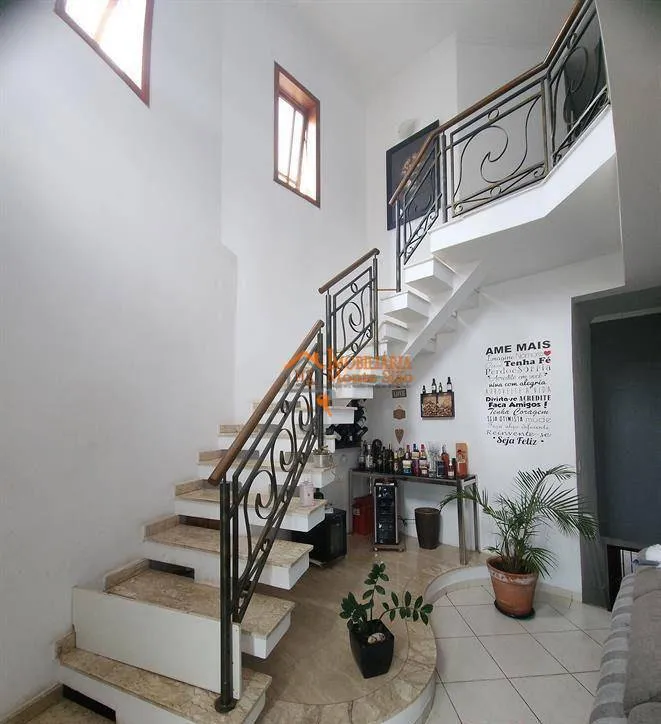 Imagem Sobrado com 5 dormitórios à venda, 300 m² por R$ 1.280.000,00 - Portão - Arujá/SP