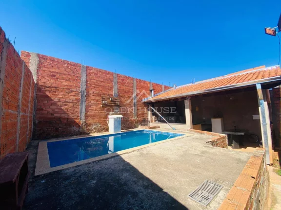 Imagem CASA PADRÃO COM PISCINA PASSANDO DÍVIDA