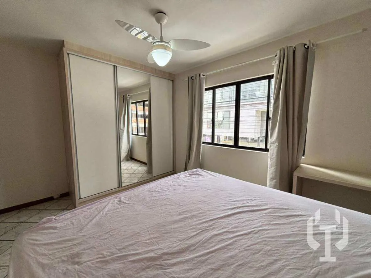 Imagem Apartamento Mobiliado com Terraço em Meia Praia
