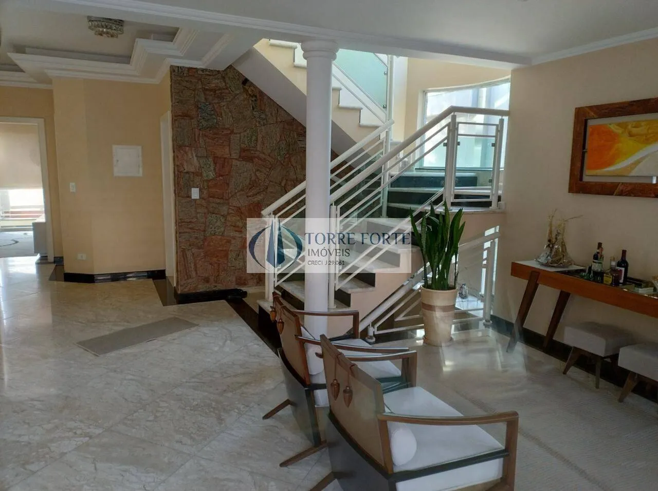 Imagem Casa de condominio no Aruja V com 4 suites 4 vagas no Jardim Fazenda Rincão