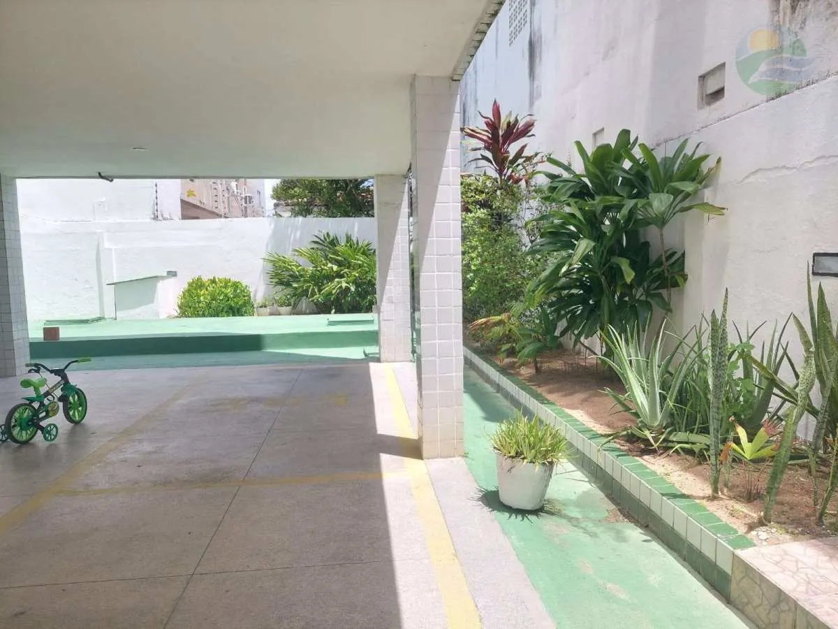 Imagem Apartamento de 4 quartos, a 150 metros do Shopping Guararapes, Ventilado, Piedade, Jaboatão dos Guararapes.