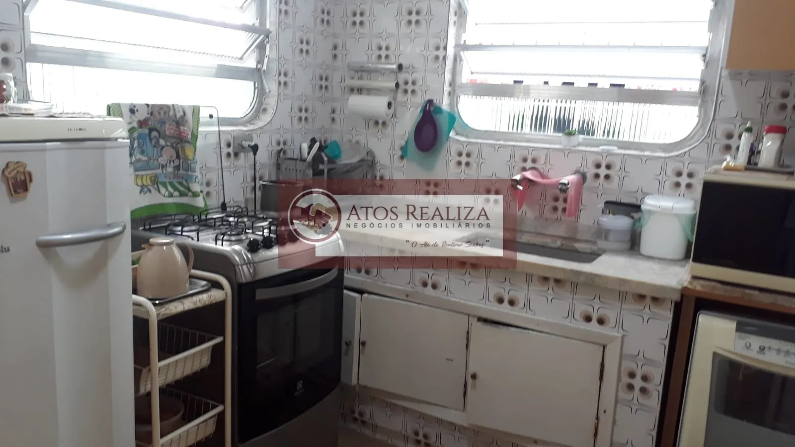 Imagem Sobrado com muito espaço, 4 dormitórios, 2 suítes, 2 Vagas.