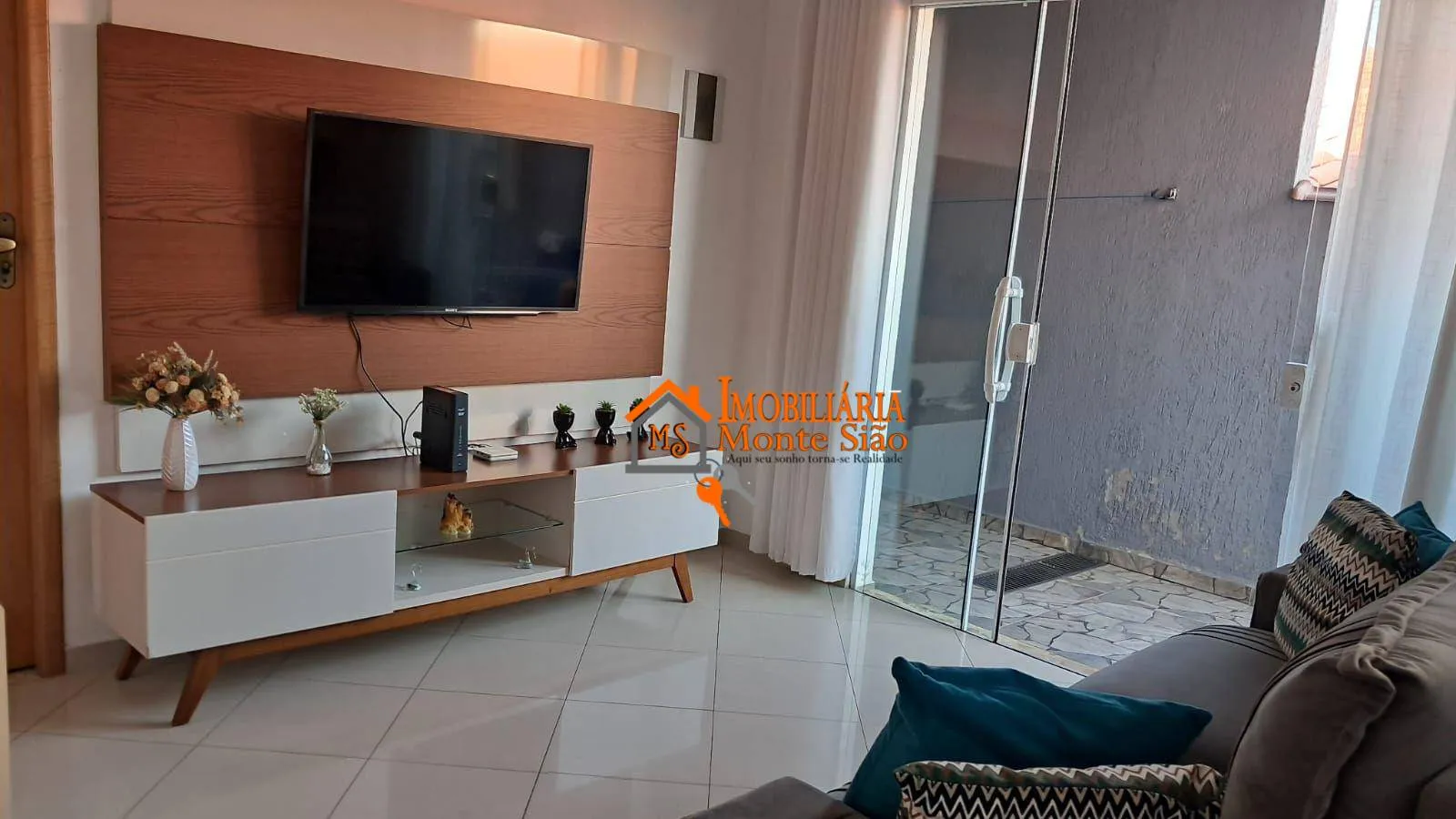 Imagem Casa com 2 dormitórios à venda, 59 m² por R$ 385.000,00 - Jardim Guilhermino - Guarulhos/SP