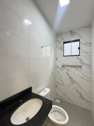 Imagem Casa 2/4 Com Suite No Maysa Em Goiania