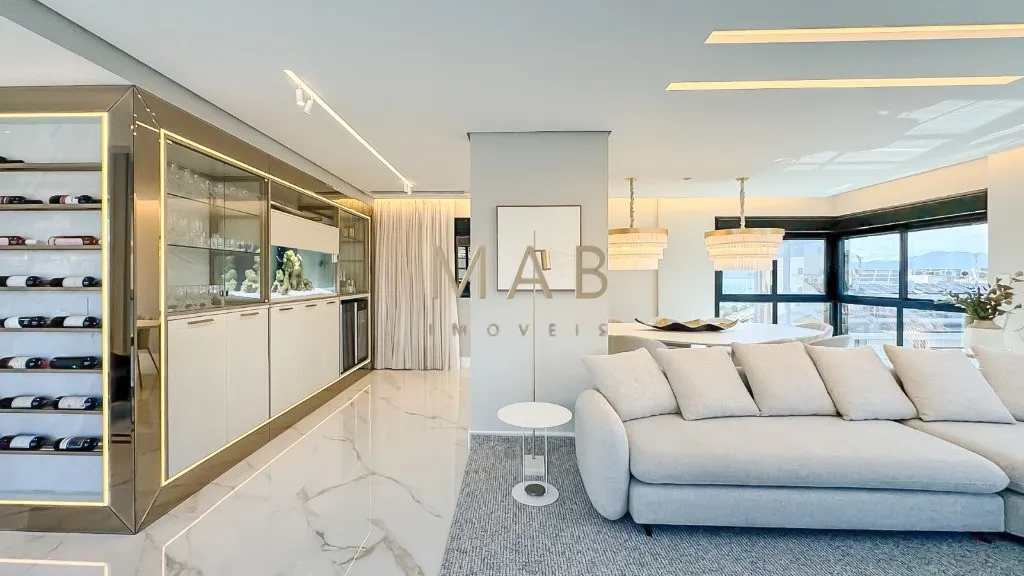 Imagem Cobertura duplex à Venda em Jurerê, com 4 suítes, rooftop com piscina infinita, elevador privativo, automação e alto padrão.