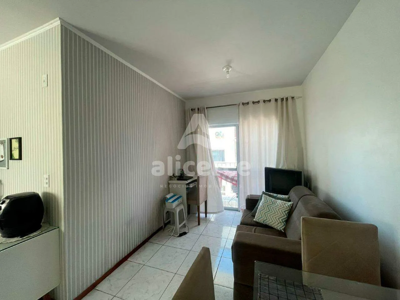 Imagem Apartamento à Venda - 2 Dormitórios I 52,25M², Piscina I Vaga de garagem - em São Sebastião, Palhoça/SC