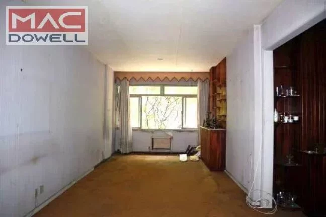 Imagem Apartamento de 132 m² / 3 Quartos - VENDA - Laranjeiras/RJ