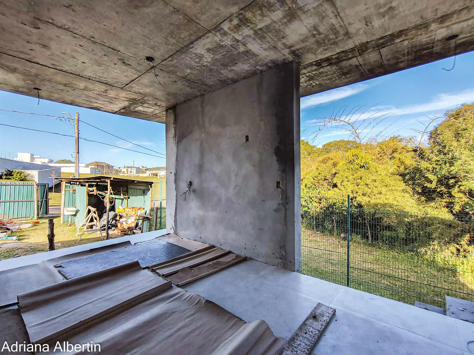 Imagem Casa térrea em condomínio na Estrada das Três Meninas - Alphaville