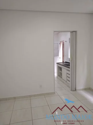 Imagem Casa com (3) no local com 7 quartos - 2 vagas - P/ Renda - Jardim Las Vega