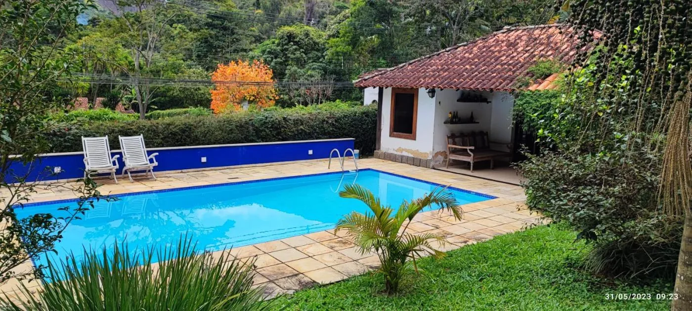 Imagem Casa para Venda em Petrópolis / RJ no bairro Araras
