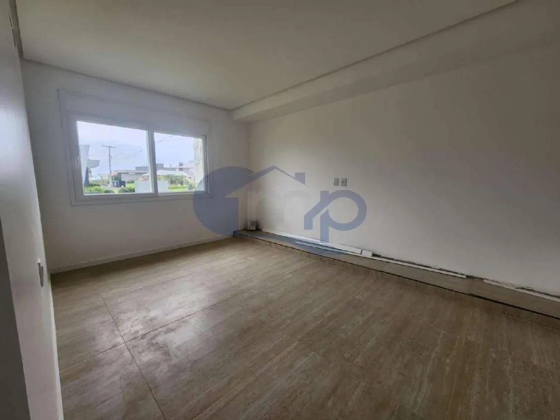 Imagem Casa a venda com 4 suites no Engenho Velho em Torres/RS