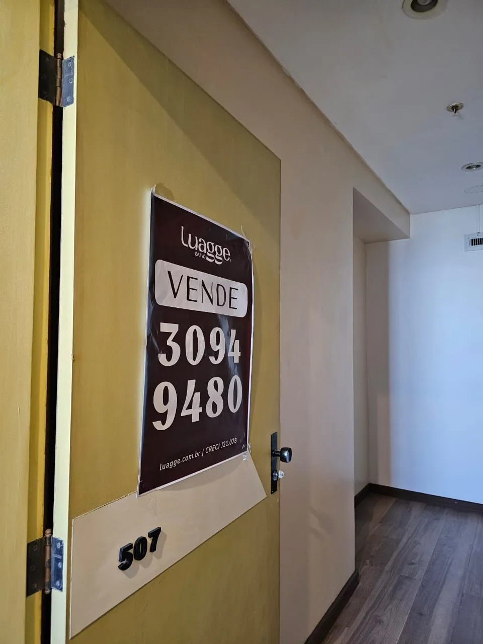 Imagem Conjunto Comercial com 2 salas para alugar em Moinhos de Vento, Porto Alegre