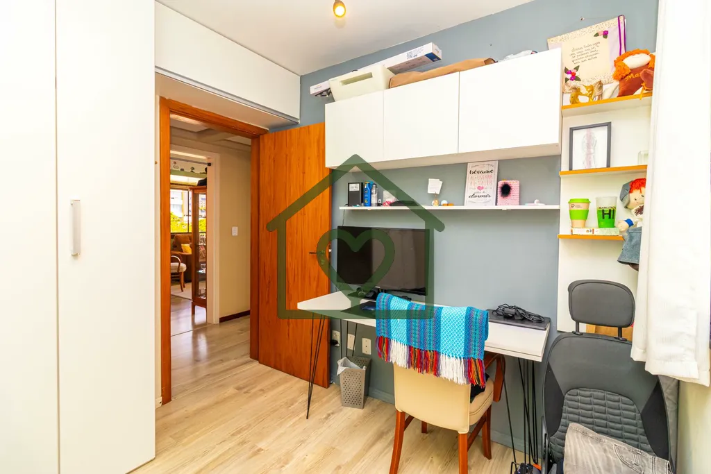 Imagem Viver com Estilo no Bairro Auxiliadora: Conforto e Conveniência
Este apartamento de 3 dormitórios ...
