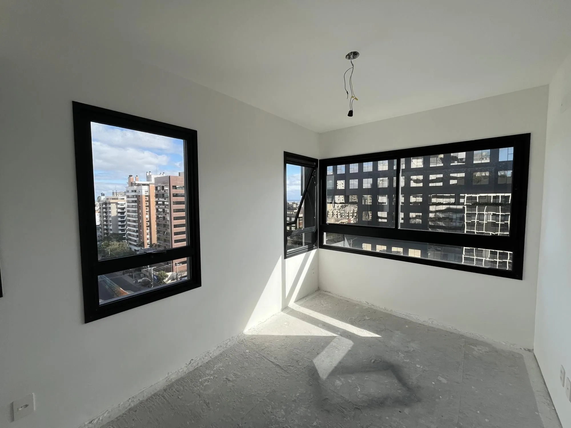 Imagem Apartamento de 1 quarto e 1 vaga de garagem no GO CARLOS GOMES