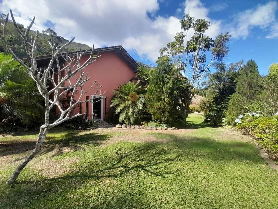 Imagem Sítio para Venda em Teresópolis / RJ no bairro Córrego das Pedras