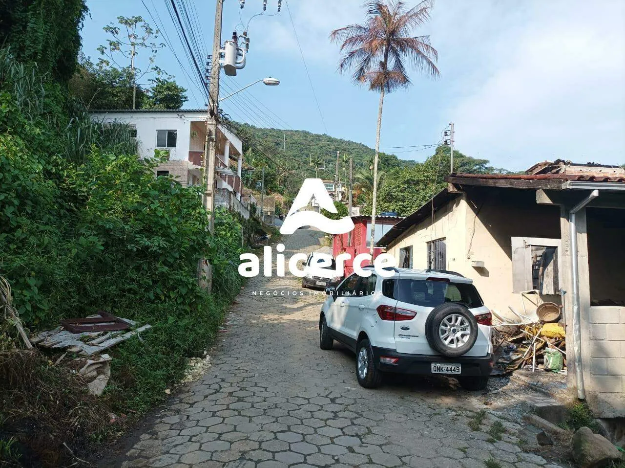 Imagem Terreno á venda l 1000m² l Costeira do Pirajubaé - Florianópolis/SC