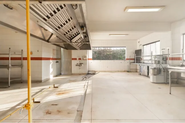 Imagem PRÉDIO COMERCIAL À VENDA EM PIRITUBA – 450M² – 3 ANDARES