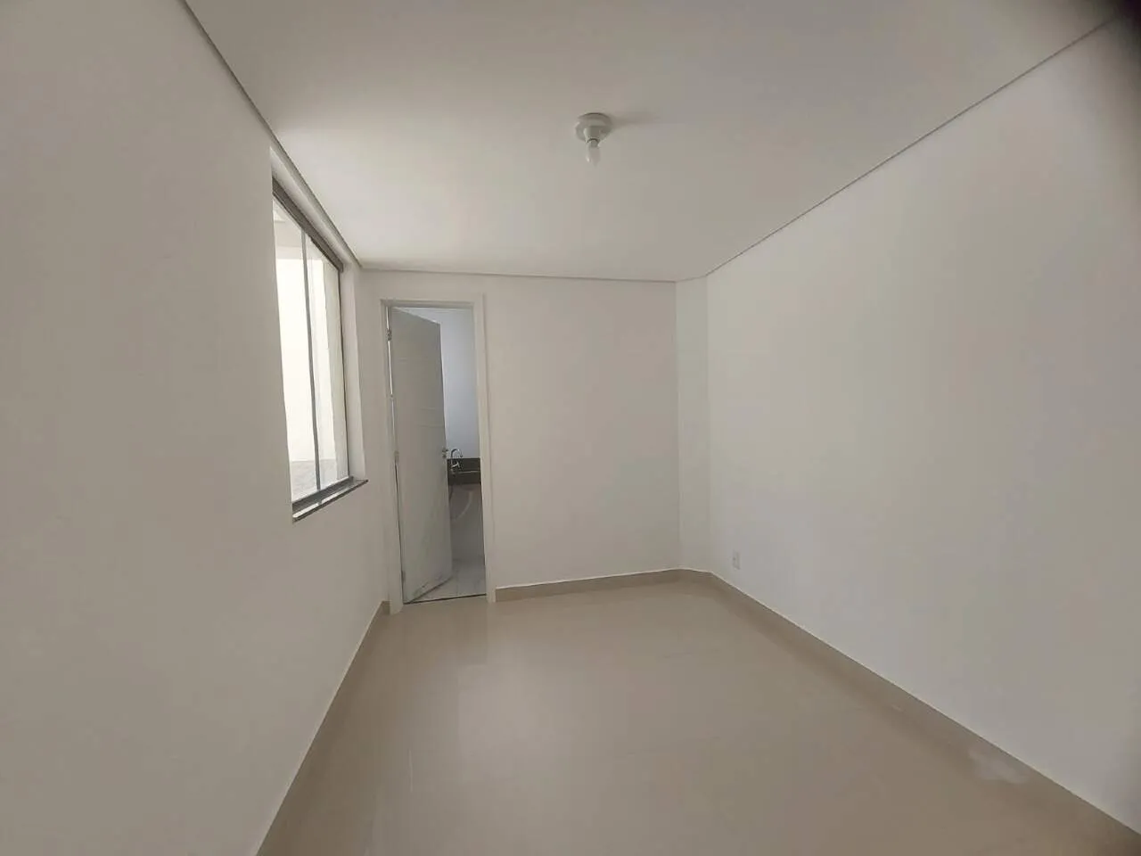 Imagem ELEVADOR+ VARANDA+VAGA COBERTA E DEMARCADA
