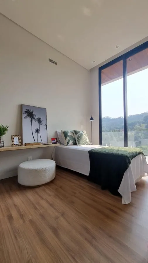 Imagem Casa em Condomínio para Venda em Areal / RJ no bairro Fazenda Velha