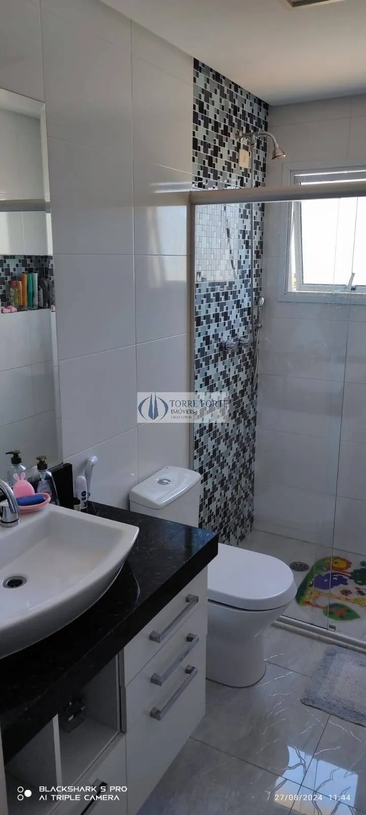 Imagem Apartamento com 4 dormitórios, 1 suíte , 2 vagas de garagem, Vila América