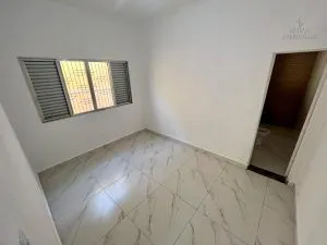Imagem CASA REFORMADA NO CAIÇARA - APENAS 400 METROS DA PRAIA!