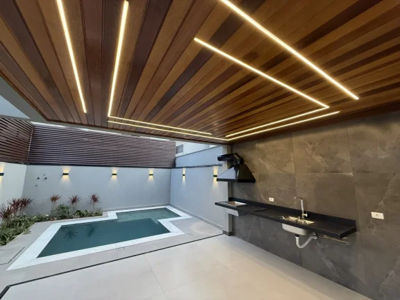 Imagem Casa de Luxo com Automação e Piscina com LED no Nova Jaguari