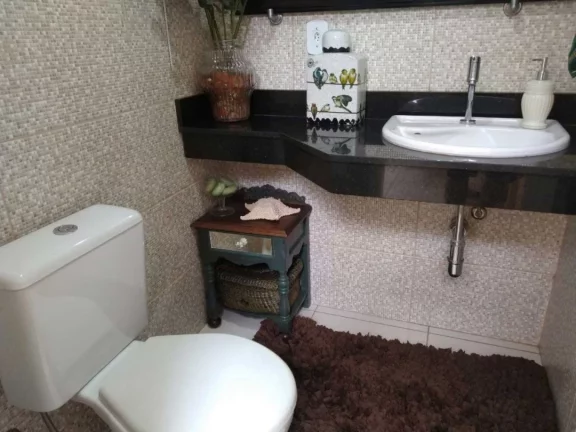 Imagem Venda, ótima casa com 4 dormitórios sendo 1 suíte, jd. Estoril