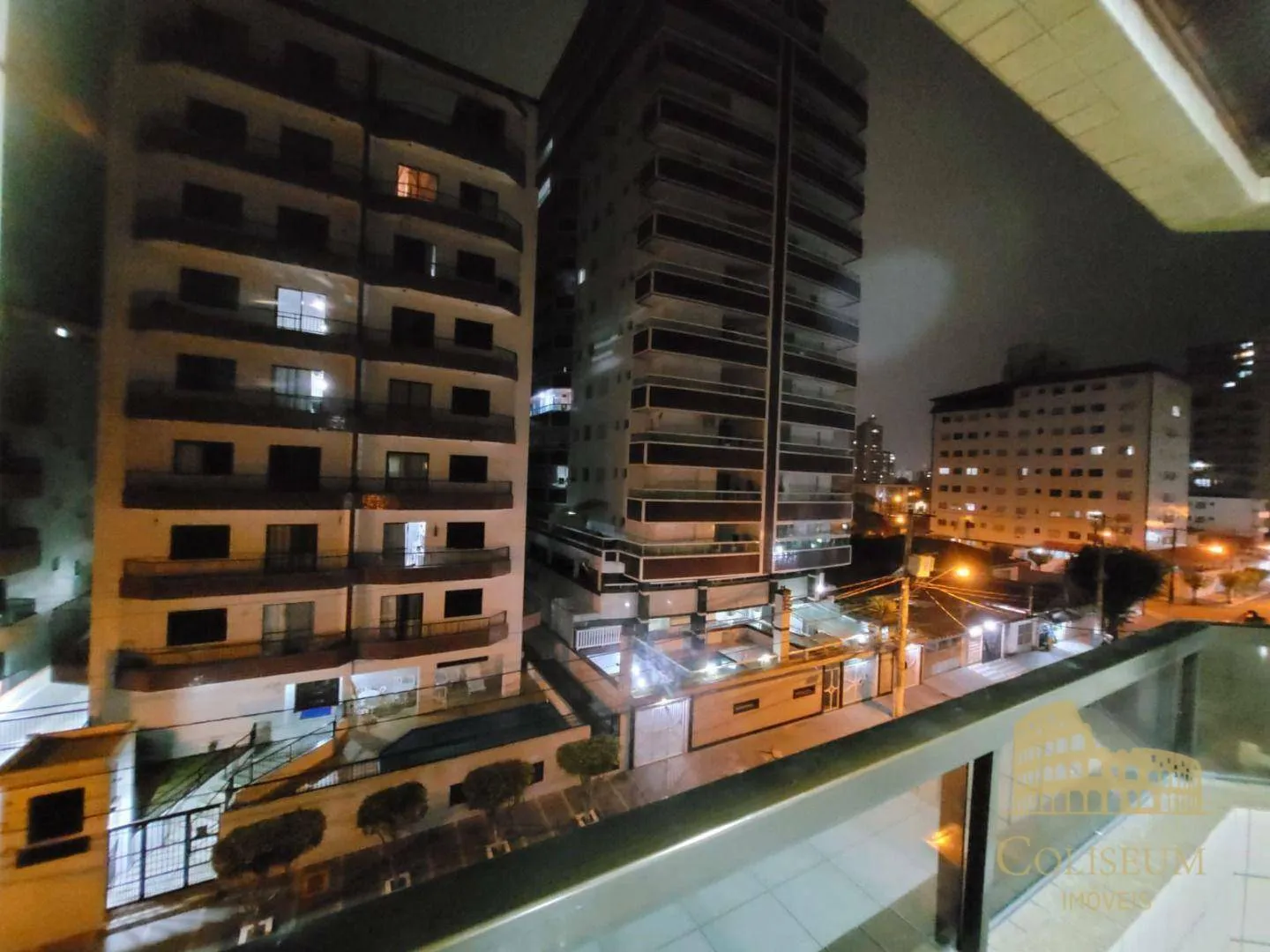 Foto do imóvel Apartamento com 2 dormitórios à venda, 83 m² por R$ 430.000,00 - Vila Assunção - Praia Grande/SP