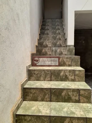 Imagem Assobradado em São João - Guarulhos: 3 dormitórios, 1 suíte, 210m² e R$ 580.000 para venda e locação
