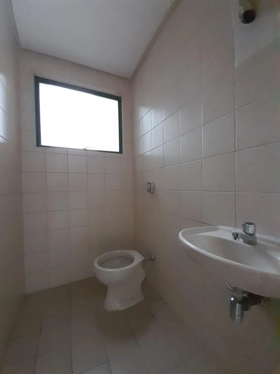 Imagem Sala comercial à venda em Porto Alegre, Centro Histórico, 42.23m2