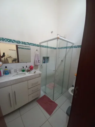 Imagem Venda de Casa em Condomínio de Luxo em Jardim Santa Marta, Sorocaba-SP: 2 Quartos, 1 Suíte, 2 Salas, 2 Vagas, 75,30m²!