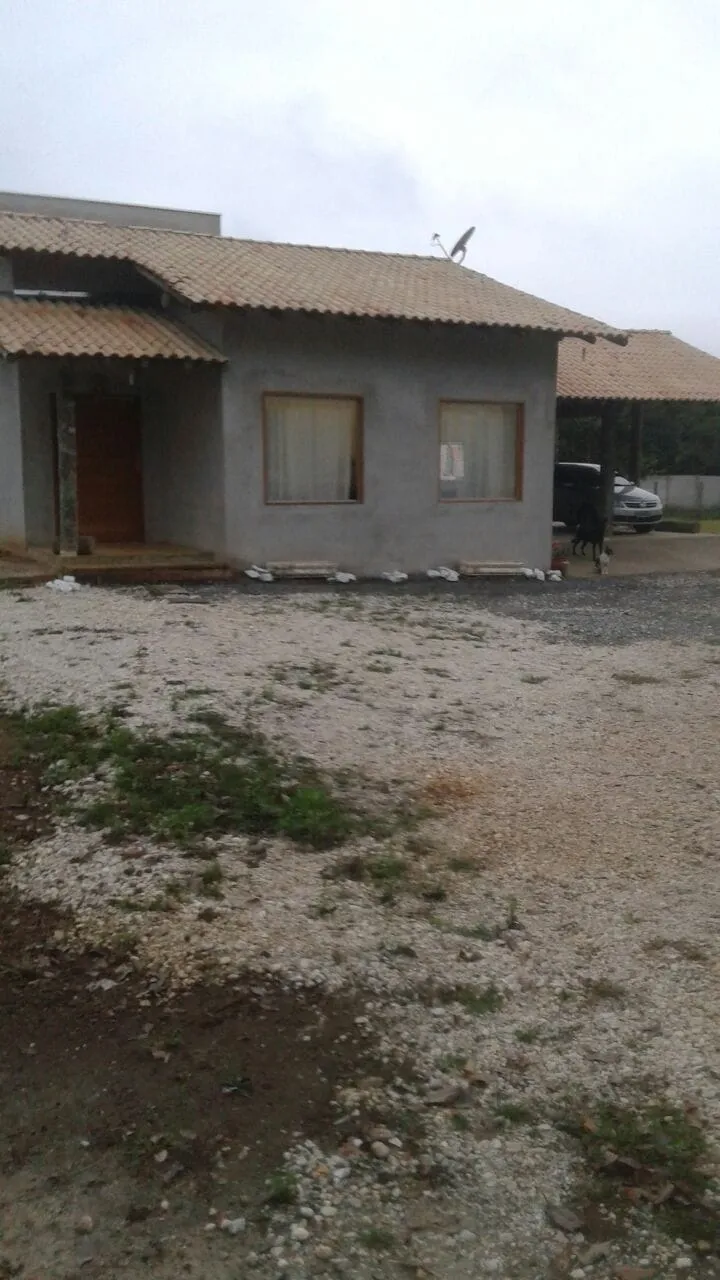 Imagem Chácara à venda 2 Quartos, 1 Suite, 4 Vagas, 2000M², Colméia, Pindamonhangaba - SP