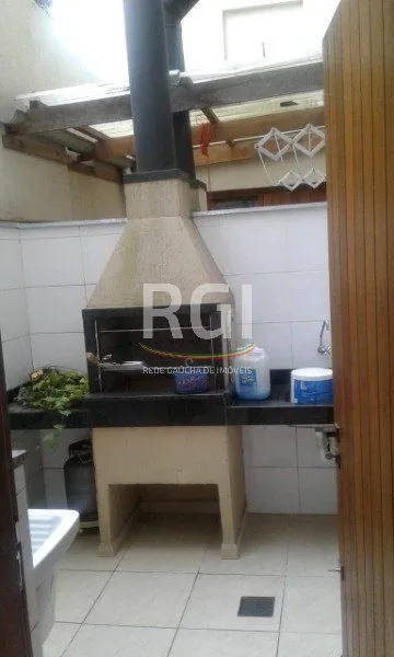 Imagem Casa Condominio para Venda - 77.6m², 2 dormitórios, 1 vaga - Partenon