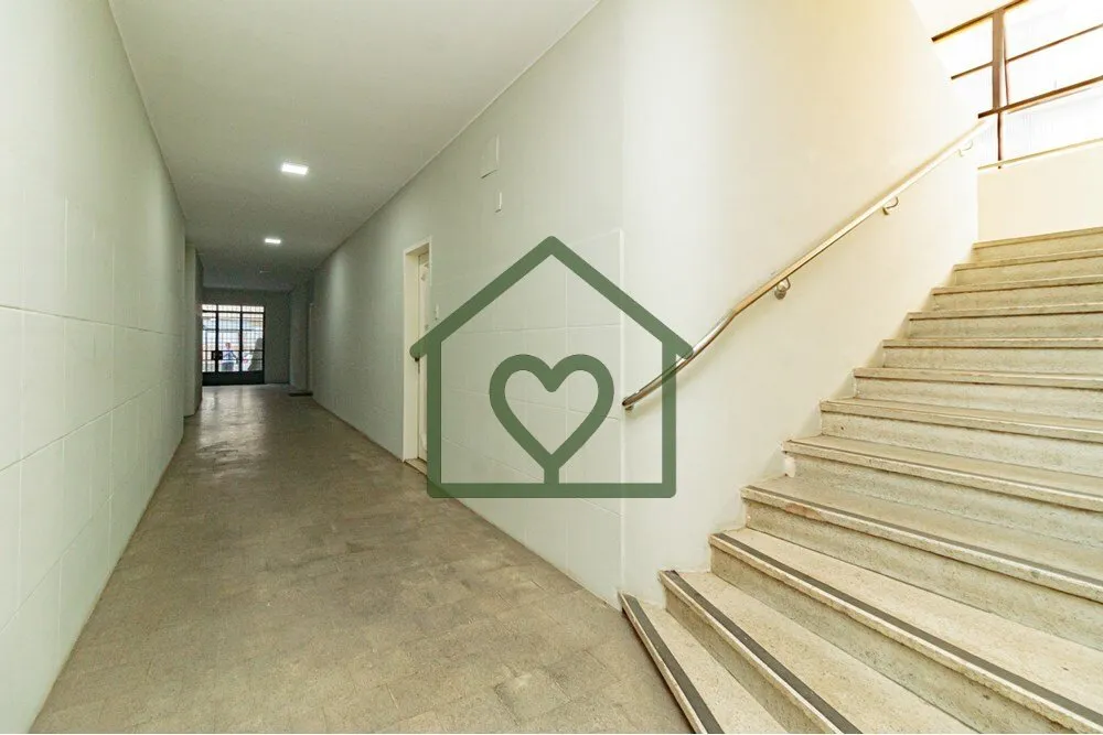 Imagem Aproveite a oportunidade de adquirir este espaÃ§oso apartamento Ã  venda em Porto Alegre, no coraÃ§Ã...