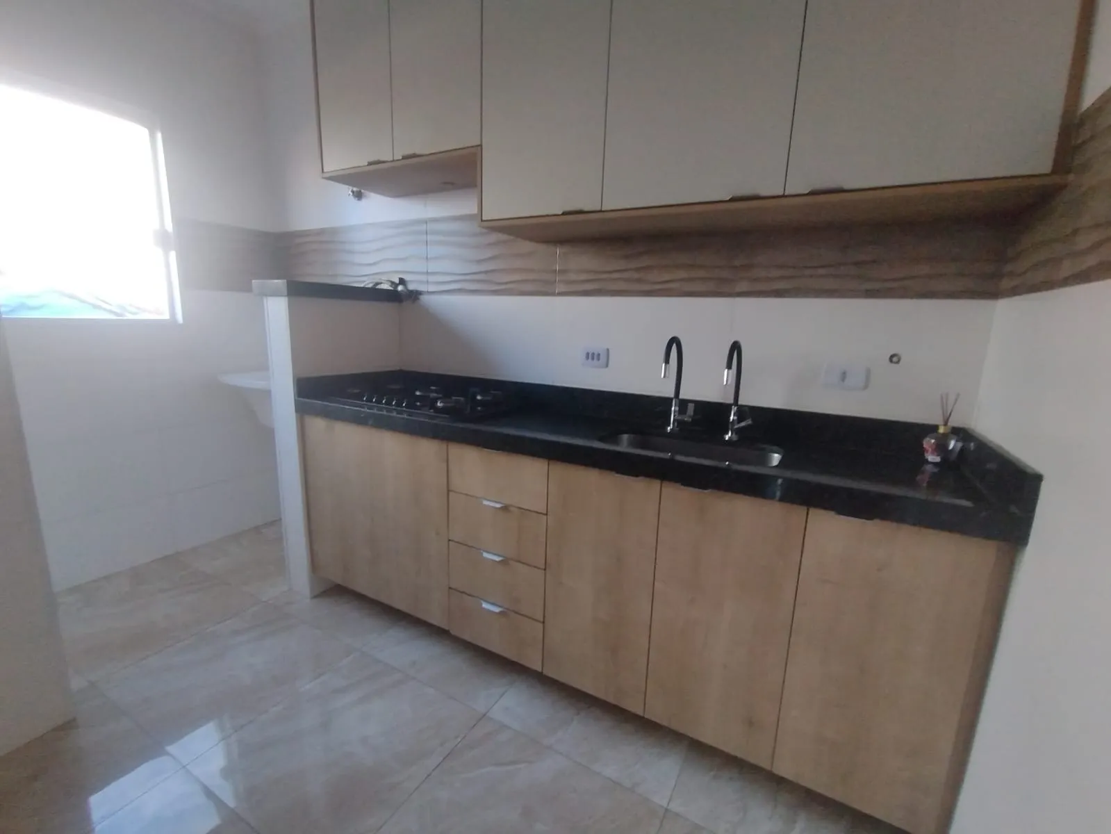 Imagem Fantástica casa em condomínio na Guilhermina - Praia Grande