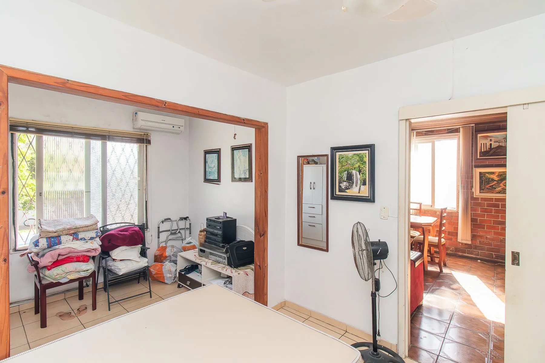 Imagem Casa 3 dormitórios, 5 vagas.