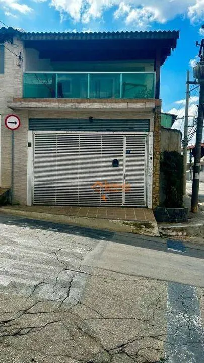 Imagem Sobrado com 3 dormitórios à venda, 200 m² por R$ 958.500,00 - Jardim Aida - Guarulhos/SP
