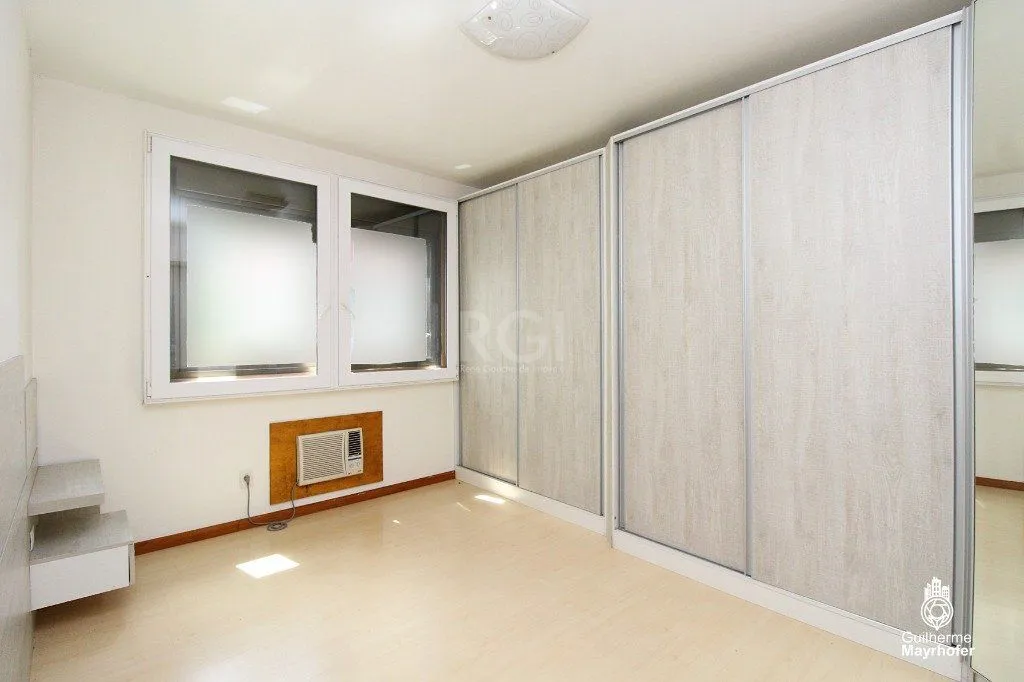 Imagem Apartamento para Venda - 100.55m², 3 dormitórios, sendo 1 suites, 2 vagas - Moinhos de Vento