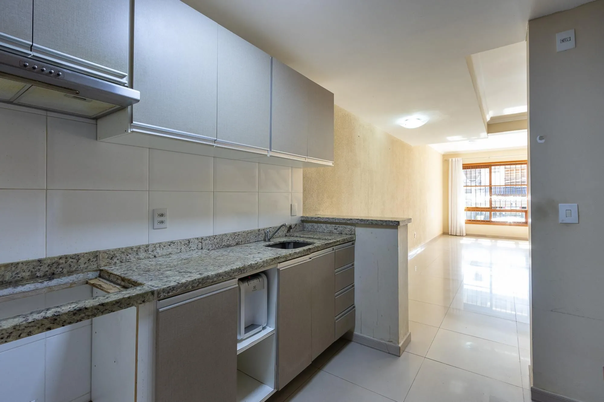 Imagem Casa para Venda - 135.78m², 3 dormitórios, sendo 3 suites, 1 vaga - Guarujá