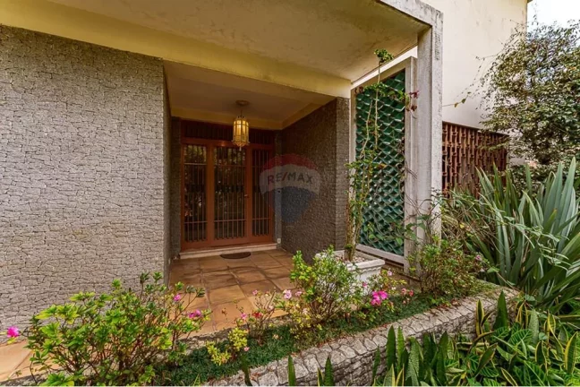 Imagem CASA ICÔNICA NO PACAEMBU – ARQUITETURA E CHARME ATEMPORAL!