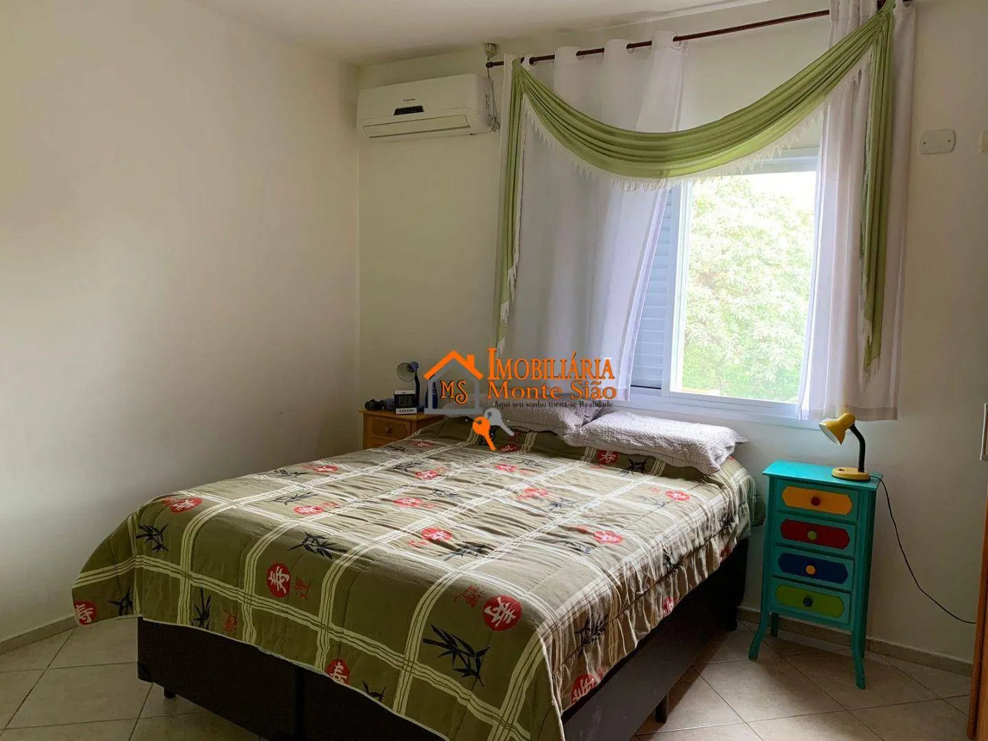 Imagem Casa com 3 dormitórios à venda, 178 m² por R$ 900.000,00 - Centro - Atibaia/SP