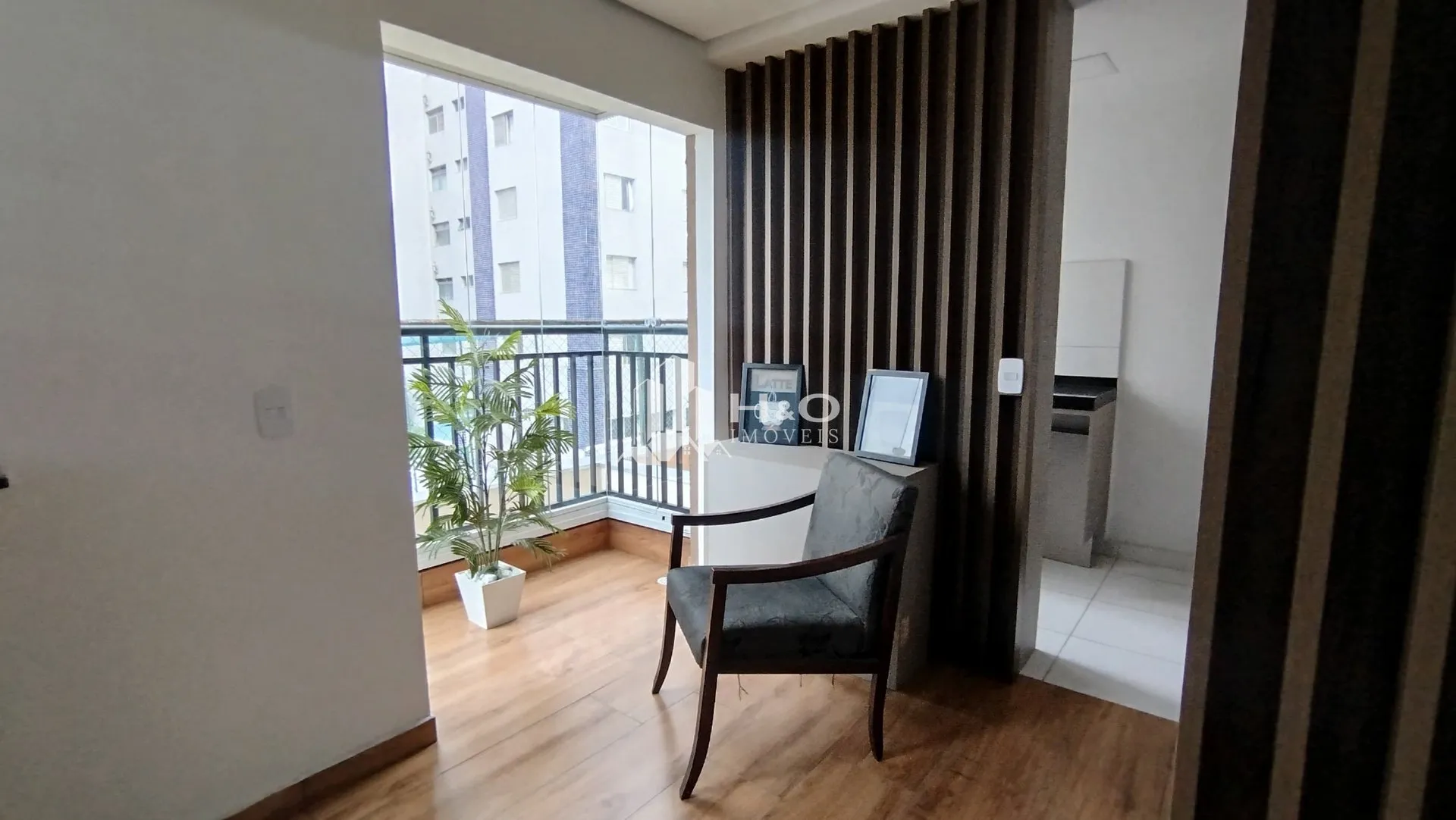 Imagem Apartamento à venda com excelente localização, decorado e pronto para morar, 2 dormitórios